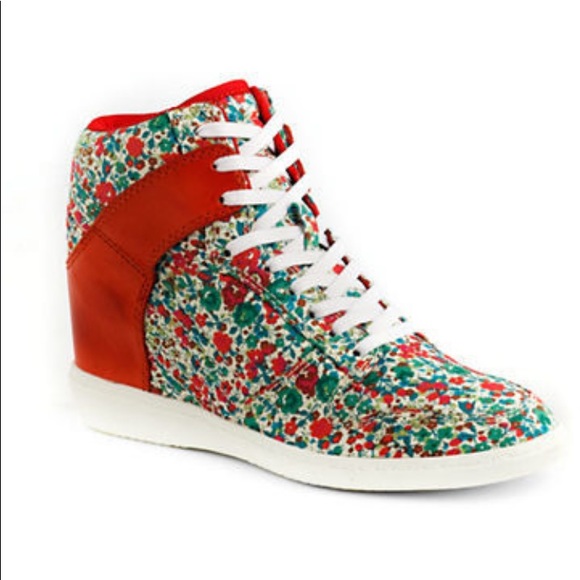 Lord & Taylor Shoes - Lord & Taylor Sneakers